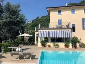 B&B Villa Eden jacuzzi pool - Bugiallo