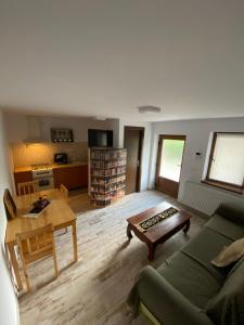 Apartament cu terasa