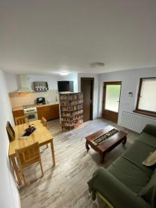 Apartament cu terasa