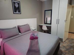 ZUCH Accommodation At Pafuri Self Catering - Comfort Apartment