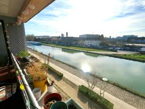 Appartement spacieux sur le canal
