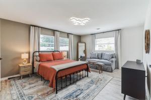 Coastal Comfort Getaway in the Heart of SRQ