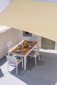 Santorini Wine Villa Downtown Fira