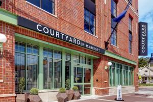 Courtyard by Marriott Manhattan Aggieville