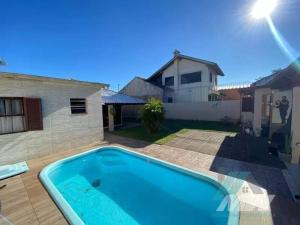 Casa Praia 4 quartos com Pscina e Salão de festa - Imbé - RS