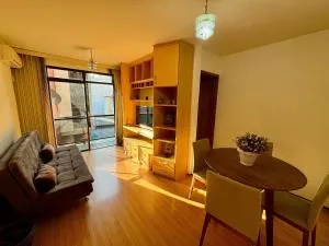Aconchegante apartamento no Centro de Nova Friburgo - 卡舒埃拉斯迪马卡库