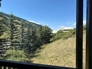 Appartements Duplex a l-hostellerie : photos des chambres