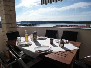 Klimatisierte Wohnung mit Whirlpool und Grill