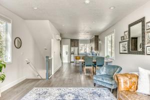 Mt. Hood Escape - Unit A