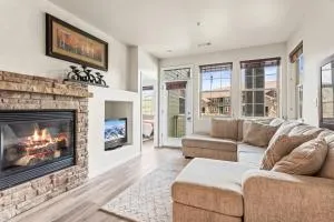 Aspen Meadows Condo in the beautiful area of Granby Ranch! - غرانبي