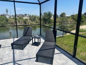 New With heated Pool and Pier! Ideal for 2 Families!