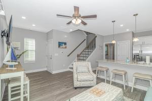 Coastal Oasis walk to the beach