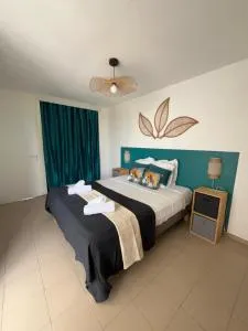 Sainte Anne , Appartement spacieux avec balcon bord de mer - Dupré