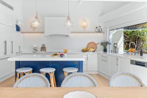 Hastings St Gem with Pool, Newly Renovated