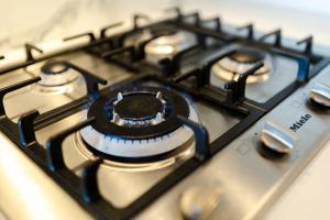 StayAU Hotel style Apartment BoxHill Netflix Gym