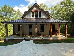 Fire Fly Retreat Cabin - Demorest