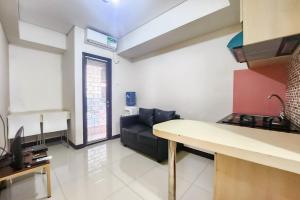 RedLiving Apartemen 19 Avenue - Rhaseeka Room