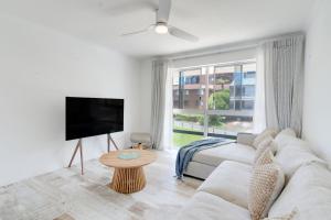 Rainbow Bay - 2BR Haven