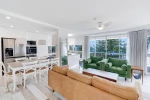 Rainbow Bay - 2BR Haven - Tweed Heads