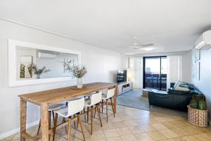 By The Beach - Clubb Coolum Beachside Resort