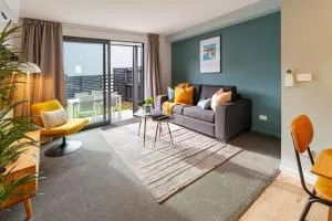 Serene 2 Bed CBD Retreat - Linwood