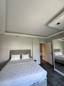 Sunny Antalya VILLA in kale içi Antalya 7 persoons