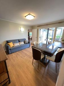 Hilltop Farm house Party house