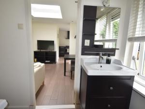 Holiday home in Huisduinen near the dunes and sea