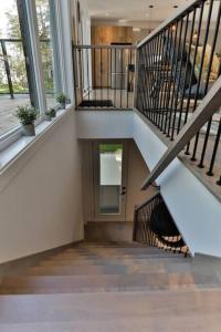 New Family Cottage Tremblant-4 Bdrs W Hot Tub