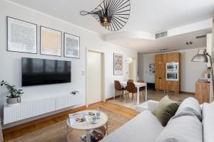 Łobzowska 22 by Homeprime