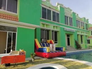 Hotel Real Palacio - 卡尔波镇