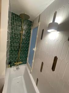 APPAREMMENT Familiale Centre Paris 3ch 3SDB