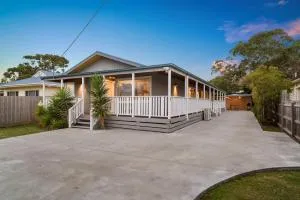 Retreat on Red Rocks - جزيرة فيليب