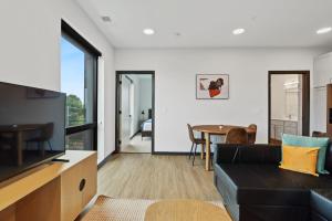 CozySuites on Mass with garage parking #11