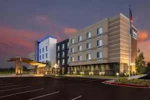 Fairfield Inn & Suites by Marriott Little Rock Airport - Stuttgart