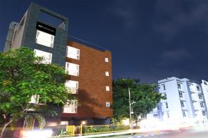 Super Collection O by OYO Water View Residency