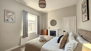 St Pauls Terrace - 2 bed house nr Train Station