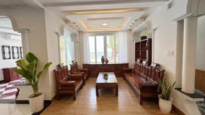 Flora Beach Front Villa