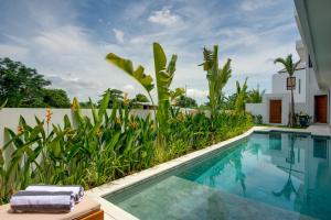 La Thara 5BR Villa with ricefield view, Canggu