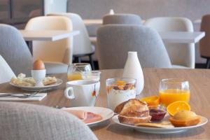 Hotels Brit Hotel Nantes La Beaujoire Parc Expo : photos des chambres