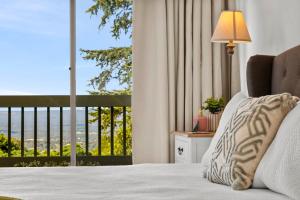 Bells Rest with a veiw