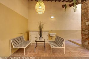 Palazzuolo Tower Apartments by Mamo Florence