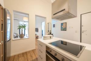 zen-big space, pangrati