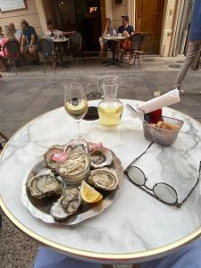 Petit cocon vue sur la corniche de Sete