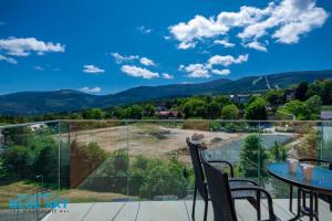 Apartamenty BlueSky Kąpielowa 5B - z widokiem na góry, blisko wyciągów i szlaków turystycznych