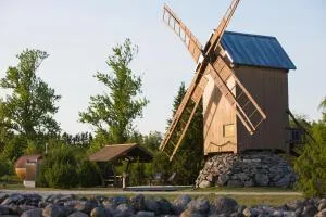 Stiilne Tuulikumajutus saunaga - Eiste