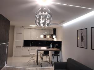 NEW APARTMENT Lubelska - przestronny, z widokiem, czysto, świeżo, balkon