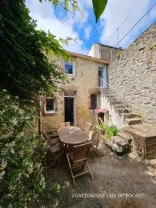 Logis Philiberte 3 chambres centre bourg des Epesses à 5min du Puy du Fou - Les Épesses