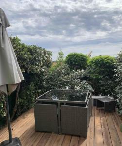 Maisons de vacances Petite maison dans residence avec piscine : Maison 2 Chambres