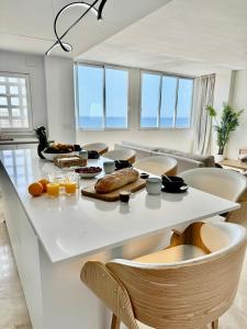 Stunning Marina Seaview Penthouse - Puerto Deportivo